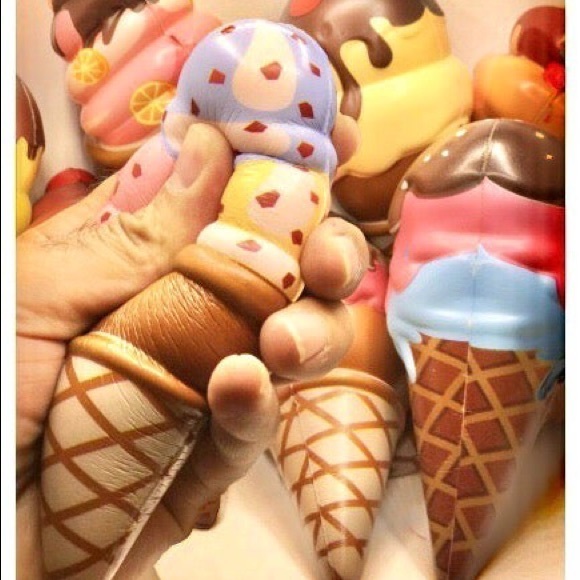 🍦 KAWAII ICE CREAM SLOW RISE SQUISHY 🍦 - Picture 2 of 6
